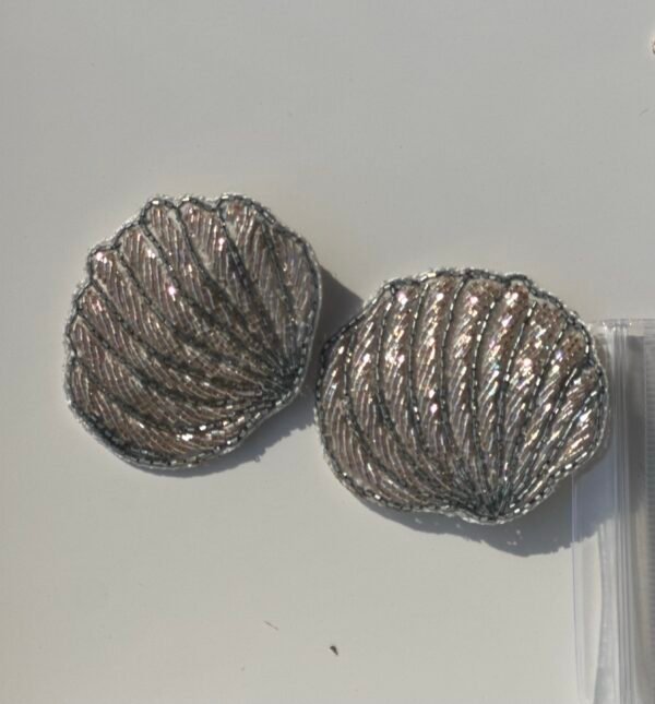 Seashell hair-clips - Image 2